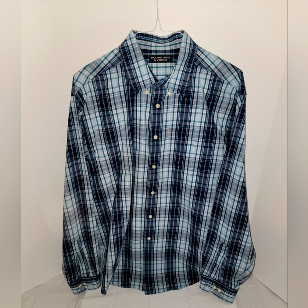 Roundtree and Yorke Mens XL Plaid Long Sleeve Button-up